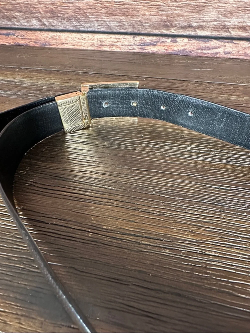 Vintage Gucci Reversible Black and Brown Leather Belt!